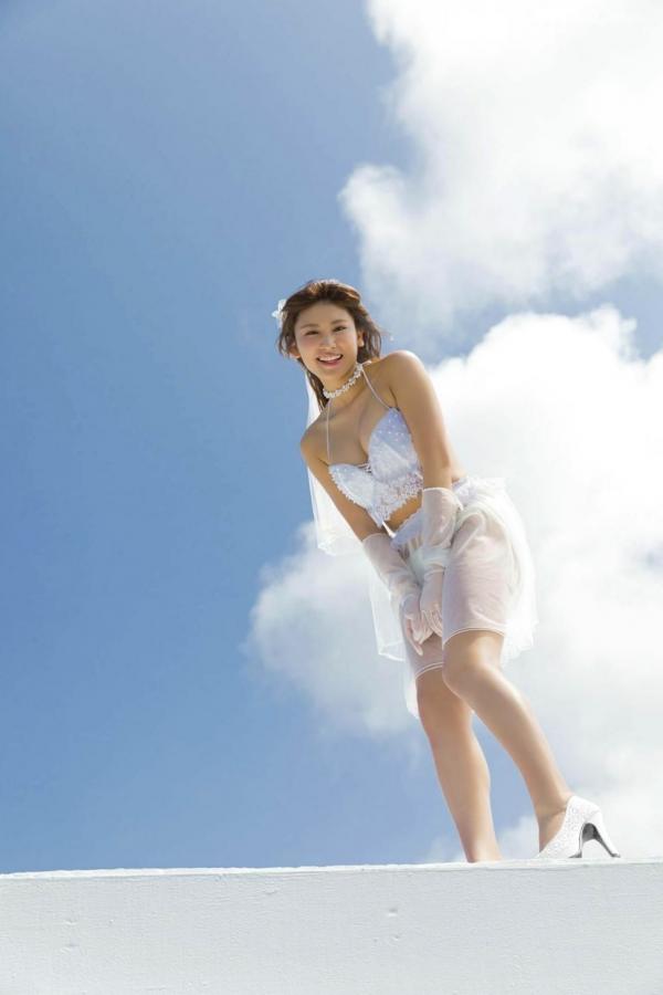 久松郁実 久松郁实  久松郁实写真集：海滨清新比基尼与私房蕾丝诱惑，展现日本甜美治愈系女神的迷人魅力第140张图片