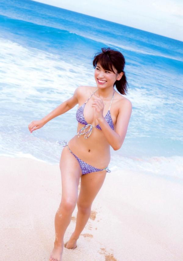 久松郁実 久松郁实  久松郁实《LAIKU》高清写真集，唯美沙滩比基尼湿身诱惑，展示健康小麦色肌肤的清新活力第31张图片