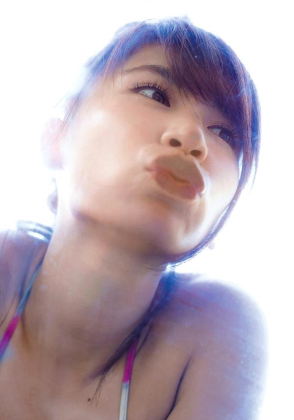 久松郁実 久松郁实  久松郁实《LAIKU》高清写真集，唯美沙滩比基尼湿身诱惑，展示健康小麦色肌肤的清新活力第49张图片