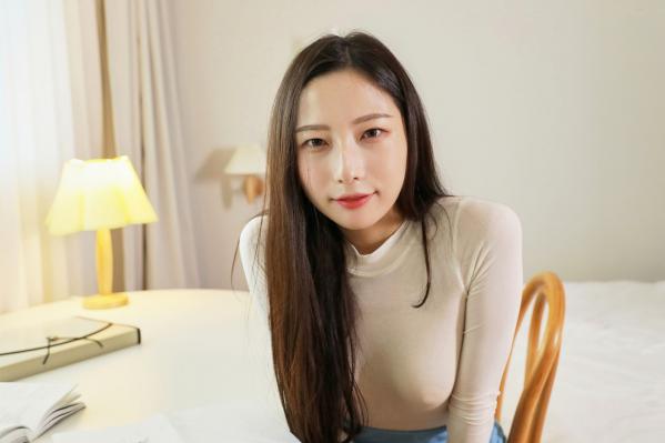 細谷理紗 细谷理纱  韩国美女Risa：第一堂课户外私房写真，清新紧身白衣勾勒曼妙曲线，韩系女神清纯与性感并存，极品美腿大尺度推荐第29张图片