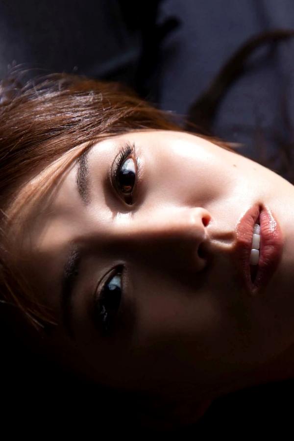 岩﨑名美  岩﨑名美 - THE LAST MISSION [73P] 丝绸睡衣性感私房写真 暗调优雅美腿诱惑第64张图片