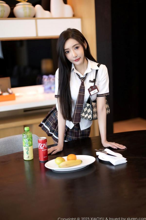 王馨瑶   XiaoYu语画界-1001-王馨瑶Yanni-白衬衫格子裙学生装灰丝-高清私房写真诱惑校服大尺度第4张图片