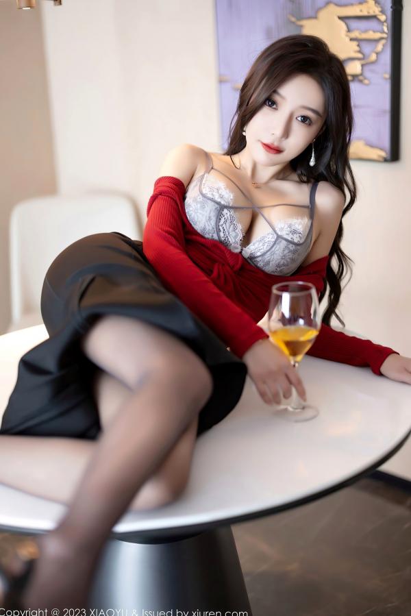 王馨瑶   XiaoYu语画界-987-王馨瑶：职场红衣黑包臀裙，优雅气质与极致私房诱惑 - 2023.03.16第62张图片