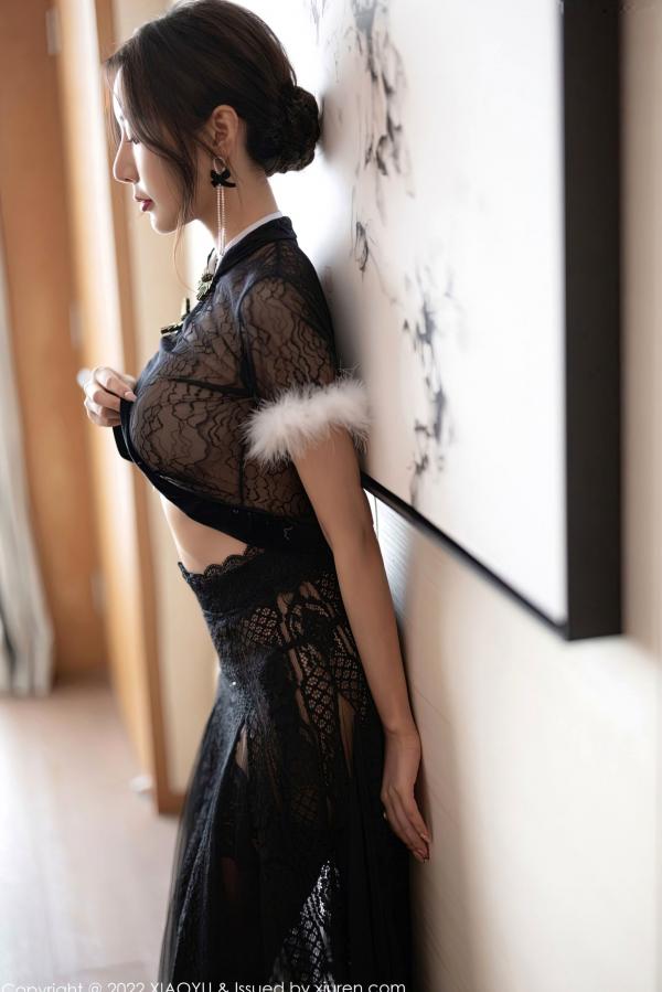 王馨瑶   XiaoYu语画界926期：王馨瑶Yanni黑色薄纱情趣旗袍私房，极品蕾丝袜诱惑尽显冷艳气质第20张图片