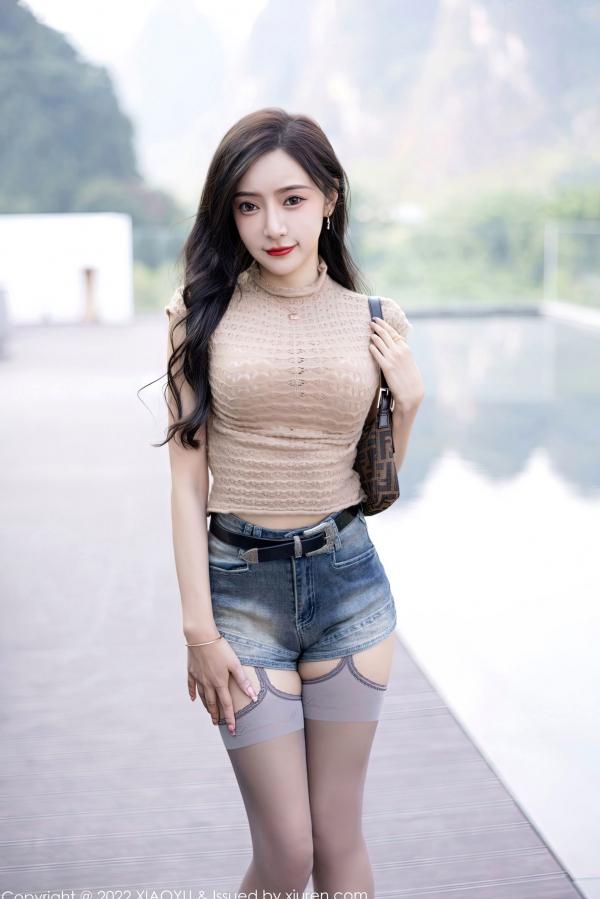王馨瑶   XiaoYu语画界：王馨瑶Yanni性感私房大尺度，牛仔短裤与蕾丝内衣的极致诱惑，尽显曼妙美臀与傲人身材第1张图片