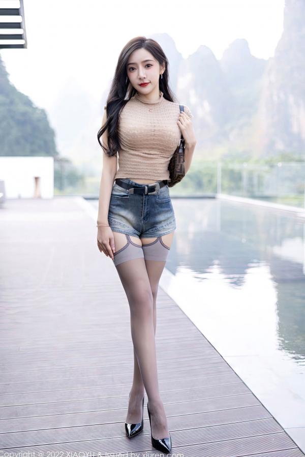 王馨瑶   XiaoYu语画界：王馨瑶Yanni性感私房大尺度，牛仔短裤与蕾丝内衣的极致诱惑，尽显曼妙美臀与傲人身材第2张图片