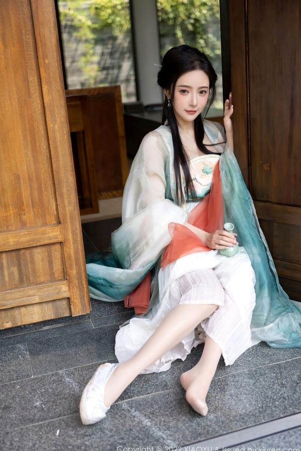 王馨瑶   XiaoYu语画界：王馨瑶Yanni杭州户外旅拍，素雅汉服国风写真，清纯仙气与丝袜诱惑尽显东方风韵第37张图片