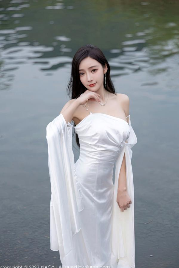 王馨瑶   XiaoYu语画界884期：王馨瑶Yanni杭州旅拍，夜色泳池与室内私房，身着白色蕾丝内衣与吊带丝袜，尽显纯欲风情，完美身材曲线演绎极致魅惑，无圣光大尺度第6张图片