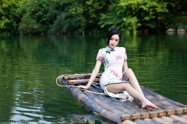 王馨瑶   XiaoYu语画界-872-王馨瑶-杭州旅拍：古典旗袍与性感蕾丝私房照，曼妙身姿尽显诱惑美腿，高颜值气质女神佳作第2张图片