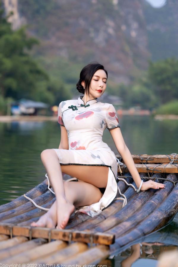 王馨瑶   XiaoYu语画界-872-王馨瑶-杭州旅拍：古典旗袍与性感蕾丝私房照，曼妙身姿尽显诱惑美腿，高颜值气质女神佳作第15张图片