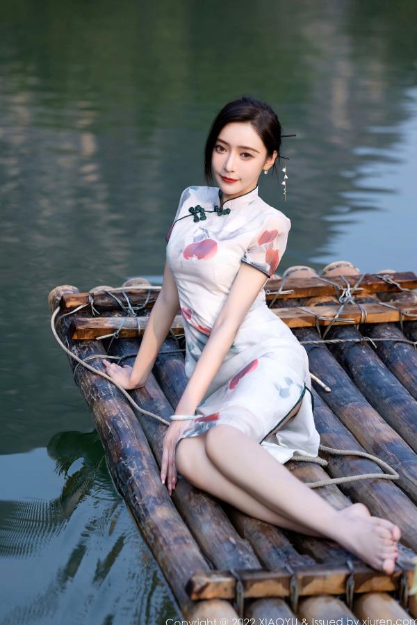 王馨瑶   XiaoYu语画界-872-王馨瑶-杭州旅拍：古典旗袍与性感蕾丝私房照，曼妙身姿尽显诱惑美腿，高颜值气质女神佳作第22张图片