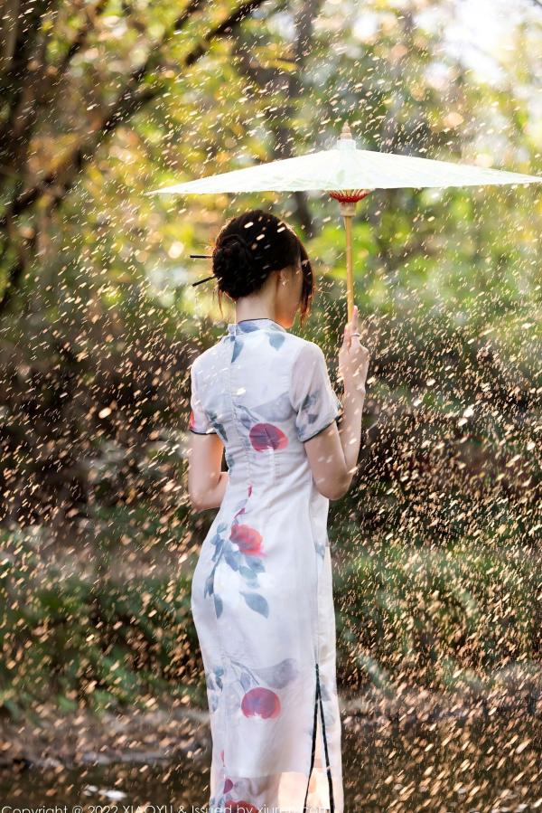 王馨瑶   XiaoYu语画界-872-王馨瑶-杭州旅拍：古典旗袍与性感蕾丝私房照，曼妙身姿尽显诱惑美腿，高颜值气质女神佳作第23张图片