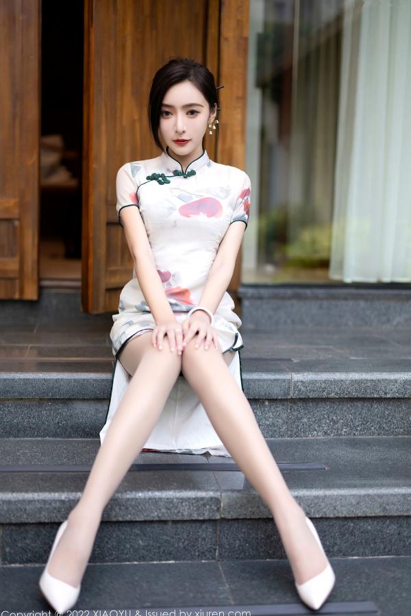 王馨瑶   XiaoYu语画界-872-王馨瑶-杭州旅拍：古典旗袍与性感蕾丝私房照，曼妙身姿尽显诱惑美腿，高颜值气质女神佳作第28张图片