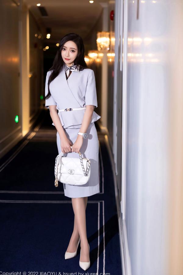 王馨瑶   XiaoYu语画界-830-王馨瑶Yanni职场丽人系列：西装内衣搭配肉丝，上演极致诱惑职场风，高清大尺度无圣光美图第2张图片