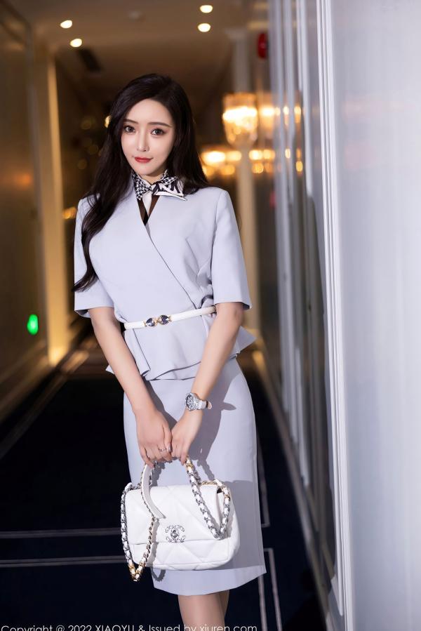 王馨瑶   XiaoYu语画界-830-王馨瑶Yanni职场丽人系列：西装内衣搭配肉丝，上演极致诱惑职场风，高清大尺度无圣光美图第3张图片