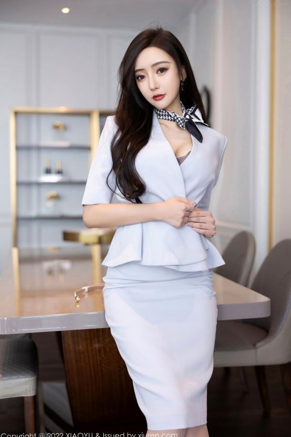 王馨瑶   XiaoYu语画界-830-王馨瑶Yanni职场丽人系列：西装内衣搭配肉丝，上演极致诱惑职场风，高清大尺度无圣光美图第11张图片