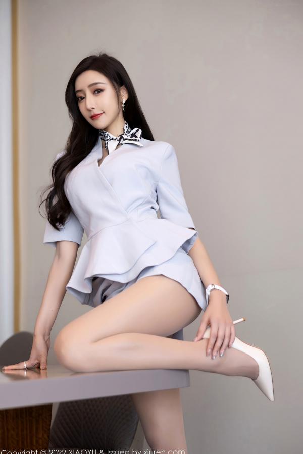 王馨瑶   XiaoYu语画界-830-王馨瑶Yanni职场丽人系列：西装内衣搭配肉丝，上演极致诱惑职场风，高清大尺度无圣光美图第16张图片