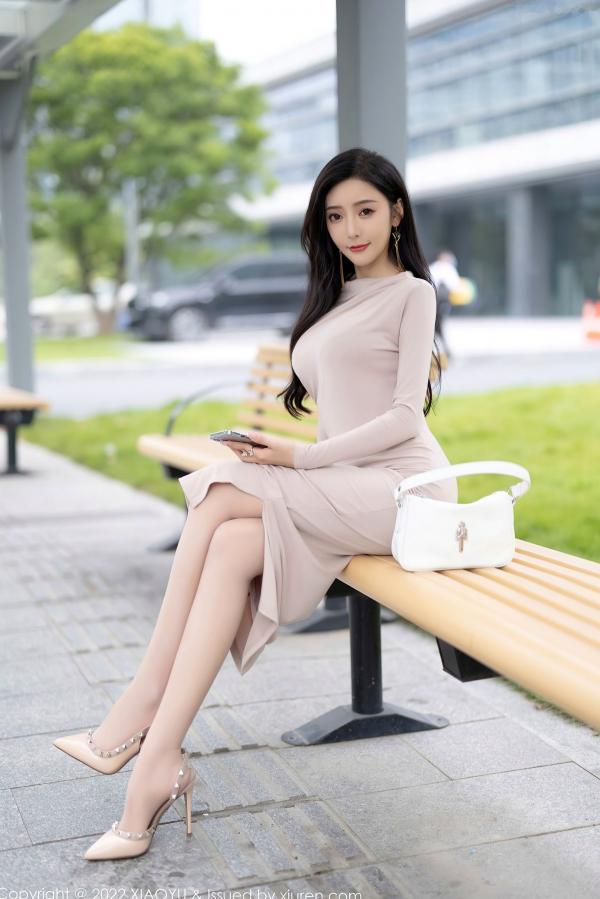 王馨瑶   XiaoYu语画界764：王馨瑶都市丽人内衣视觉盛宴，野性豹纹与极致透肉丝袜，成熟韵味私房写真第6张图片