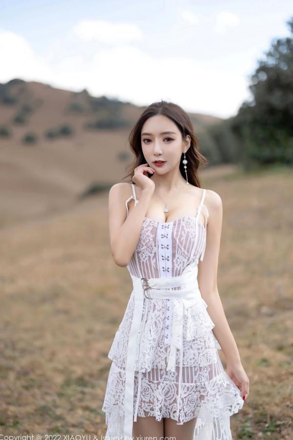 王馨瑶   XiaoYu语画界-754-王馨瑶-云南心愿旅拍粉色华衣裹身，户外白色蕾丝长裙野性写真，绝美气质大尺度私房照 - 无圣光第13张图片