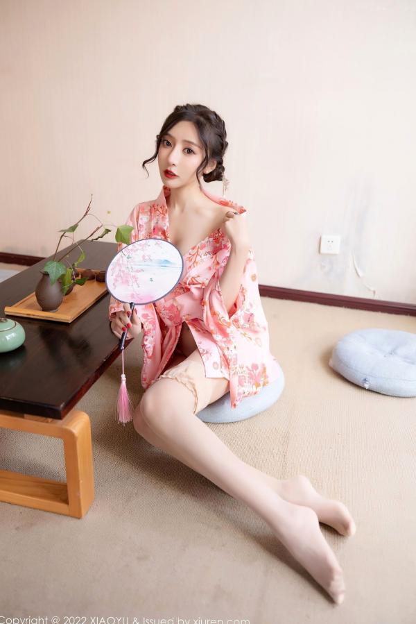 王馨瑶   XiaoYu语画界-754-王馨瑶-云南心愿旅拍粉色华衣裹身，户外白色蕾丝长裙野性写真，绝美气质大尺度私房照 - 无圣光第29张图片