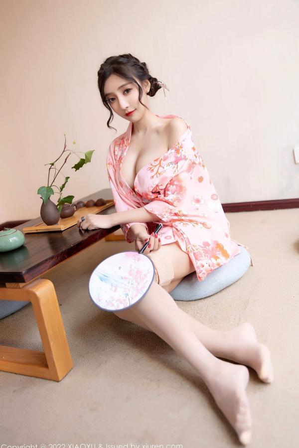 王馨瑶   XiaoYu语画界-754-王馨瑶-云南心愿旅拍粉色华衣裹身，户外白色蕾丝长裙野性写真，绝美气质大尺度私房照 - 无圣光第30张图片