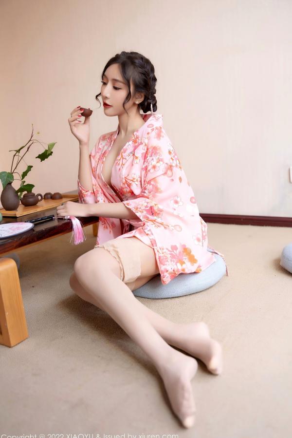 王馨瑶   XiaoYu语画界-754-王馨瑶-云南心愿旅拍粉色华衣裹身，户外白色蕾丝长裙野性写真，绝美气质大尺度私房照 - 无圣光第31张图片