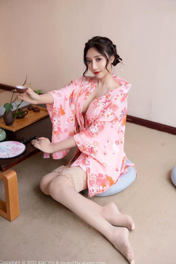 王馨瑶   XiaoYu语画界-754-王馨瑶-云南心愿旅拍粉色华衣裹身，户外白色蕾丝长裙野性写真，绝美气质大尺度私房照 - 无圣光第32张图片