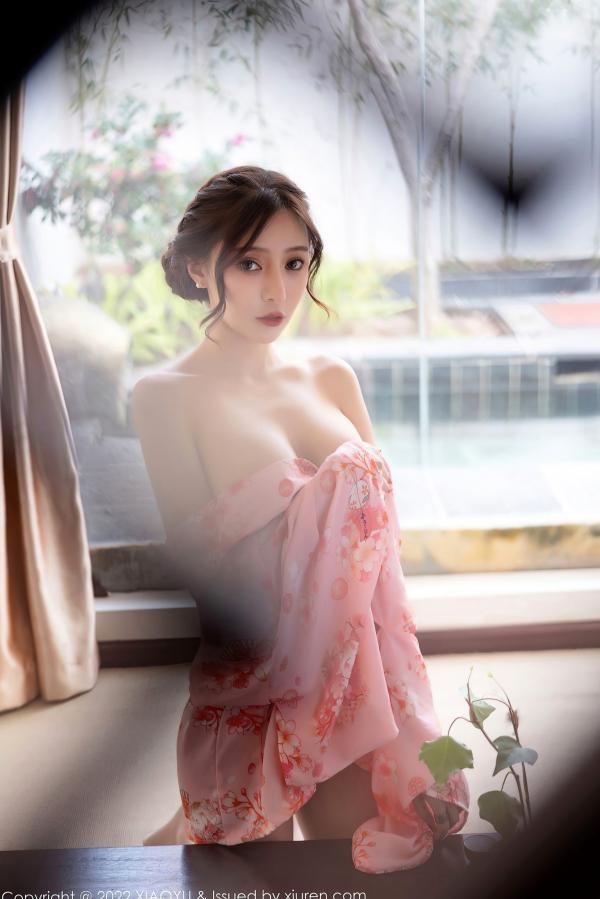 王馨瑶   XiaoYu语画界-754-王馨瑶-云南心愿旅拍粉色华衣裹身，户外白色蕾丝长裙野性写真，绝美气质大尺度私房照 - 无圣光第45张图片