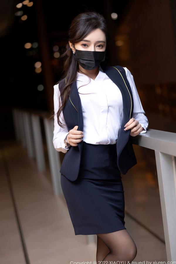 王馨瑶   XiaoYu语画界-743-王馨瑶Yanni惠州旅拍：OL职业装混搭红色蕾丝内衣，黑丝美腿诱惑写真，无圣光大尺度呈现第28张图片