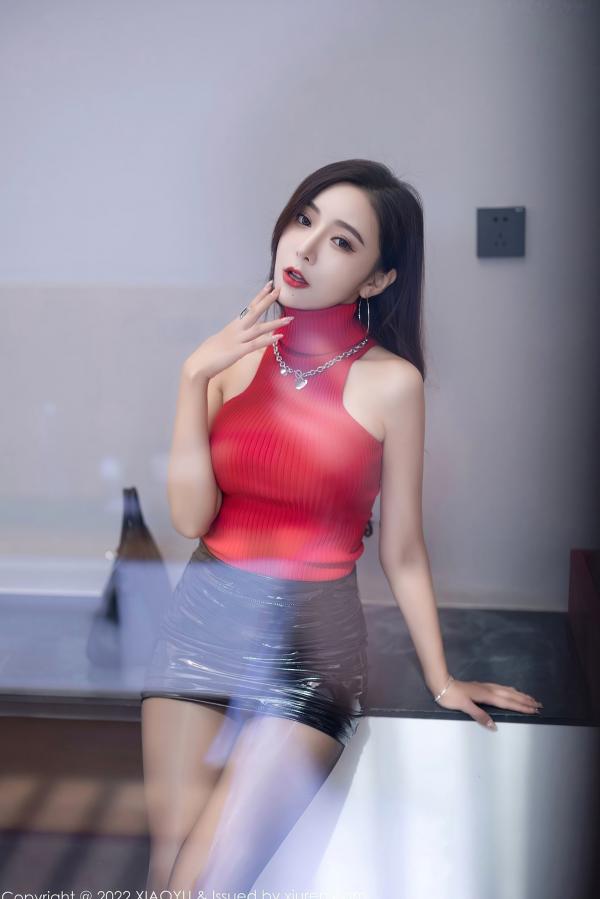 王馨瑶   XiaoYu语画界-723-王馨瑶Yanni-惠州旅拍红色高领装配黑丝-私房唯美诱惑写真-2022.02.24-无圣光大尺度第25张图片