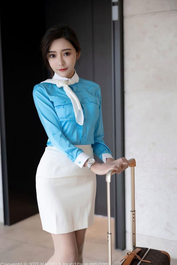 王馨瑶   语画界王馨瑶Yanni-惠州旅拍职场制服私房写真-蓝色丝绸衬衫诱惑包臀裙-大尺度性感赏析第1张图片