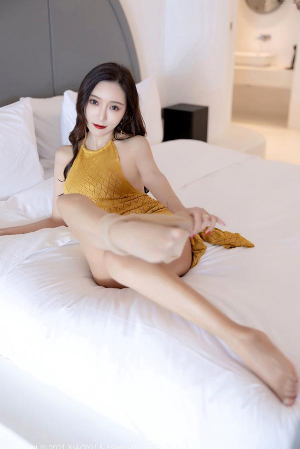 王馨瑶   XiaoYu语画界-675-王馨瑶Yanni-云南心愿旅拍黄色露背长裙极品私房气质女神大尺度写真第64张图片