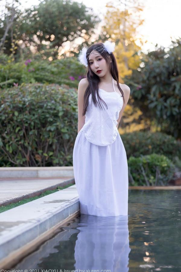 王馨瑶   XiaoYu语画界-672-王馨瑶Yanni-云南泳池旅拍白纱古装写真-唯美户外私房大尺度合集第25张图片