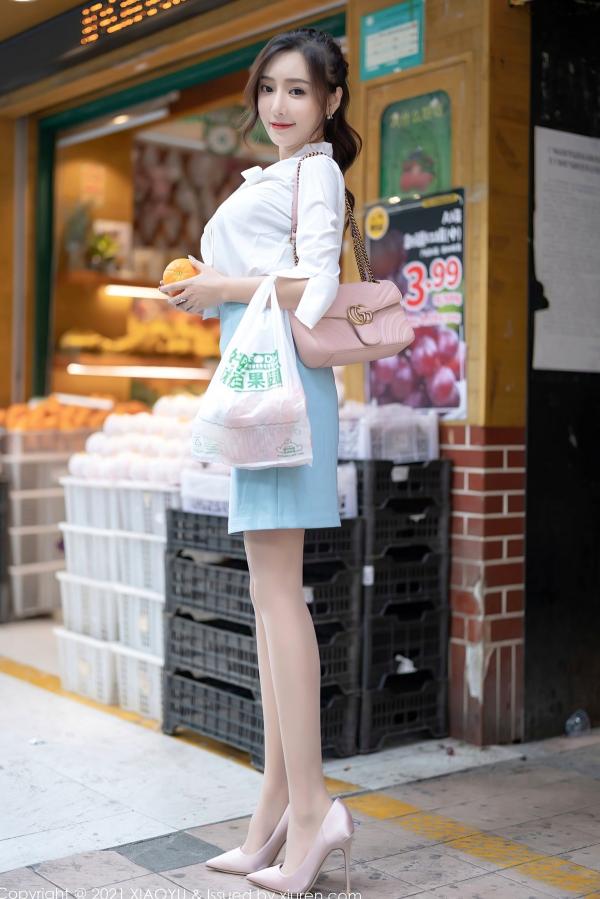王馨瑶   XiaoYu语画界635期：王馨瑶Yanni职场OL白领制服写真，淡雅衬衫搭配超薄肉丝，尽显迷人美腿曲线，极致诱惑私房视觉盛宴第3张图片