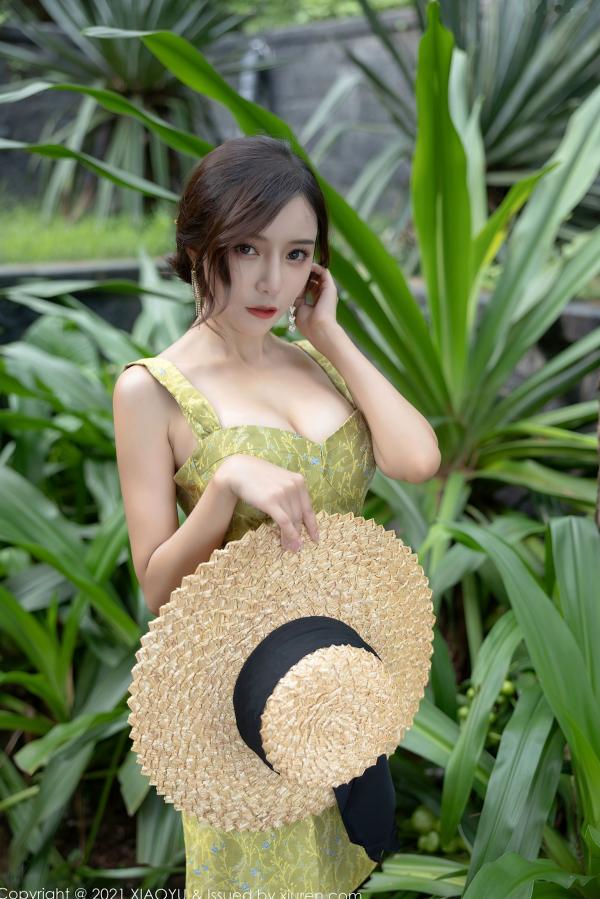 王馨瑶   XiaoYu语画界-624-王馨瑶Yanni-室内私房诱惑与户外森系优雅写真-典雅多姿服饰-2021.09.28第21张图片