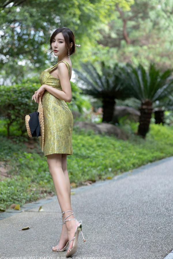 王馨瑶   XiaoYu语画界-624-王馨瑶Yanni-室内私房诱惑与户外森系优雅写真-典雅多姿服饰-2021.09.28第22张图片