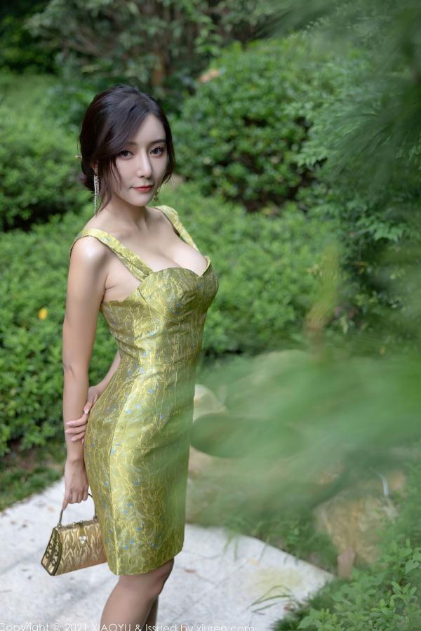 王馨瑶   XiaoYu语画界-624-王馨瑶Yanni-室内私房诱惑与户外森系优雅写真-典雅多姿服饰-2021.09.28第26张图片