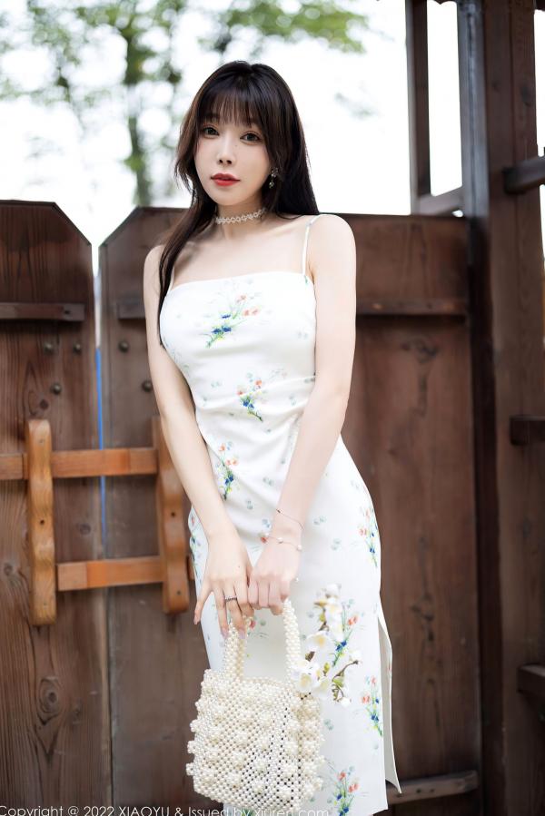 冯雨芝 芝芝  XiaoYu语画界-818-芝芝Booty-清新白裙与黄色蕾丝内衣-户外写真美腿白袜极致诱惑-无圣光大尺度第2张图片