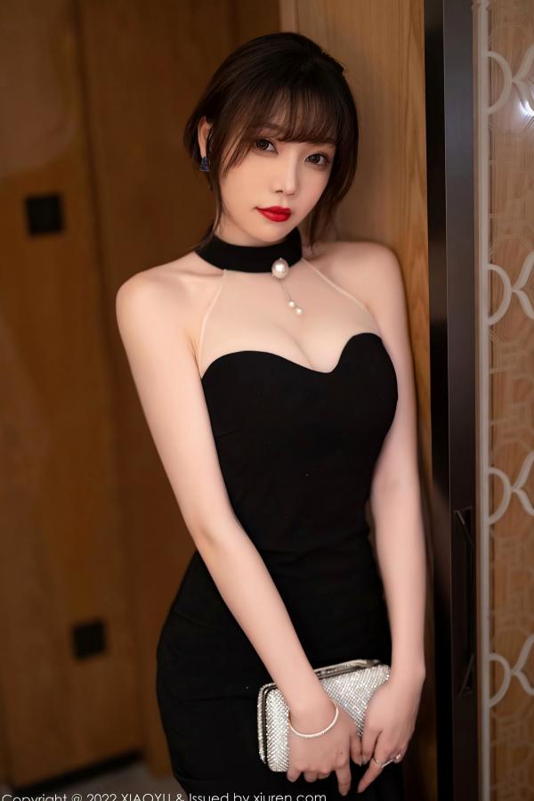 冯雨芝 芝芝  XiaoYu语画界-765-芝芝Booty-黑色蕾丝诱惑-精致超薄肉丝与高跟鞋-私房照大尺度写真第11张图片