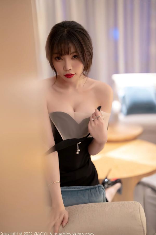 冯雨芝 芝芝  XiaoYu语画界-765-芝芝Booty-黑色蕾丝诱惑-精致超薄肉丝与高跟鞋-私房照大尺度写真第35张图片