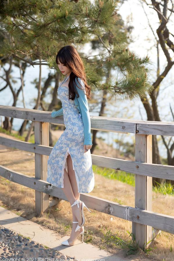 冯雨芝 芝芝  XiaoYu语画界-芝芝青岛旅拍精选：极致诱惑肉色丝袜私房美腿，性感撩人，高品质视觉盛宴第65张图片