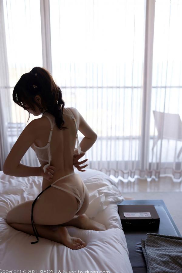 冯雨芝 芝芝  XiaoYu语画界模特芝芝：白色蕾丝内衣纯欲私房，居家柔美诱惑感写真第62张图片