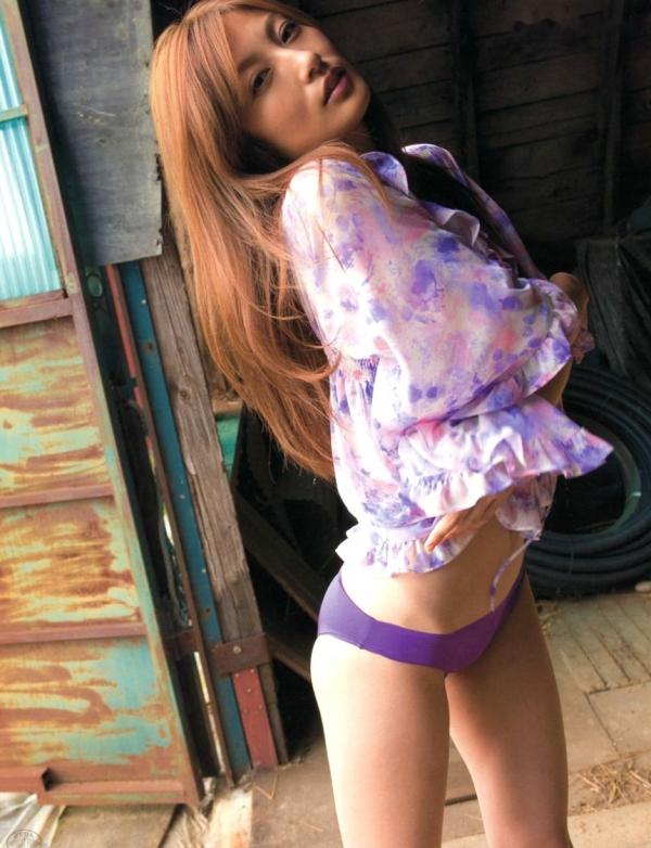 熊田曜子   PB写真集_熊田曜子《Naked Love》私房比基尼户外诱惑套图77P第33张图片