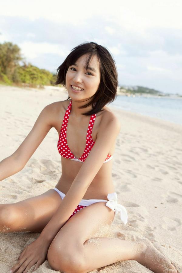 保田真愛 保田真爱  保田真爱清纯比基尼海边写真实拍，短发少女的清新夏季诱惑第26张图片