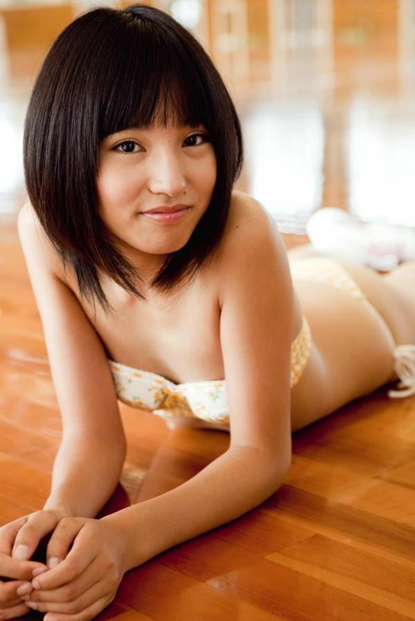 保田真愛 保田真爱  保田真爱清纯比基尼海边写真实拍，短发少女的清新夏季诱惑第50张图片