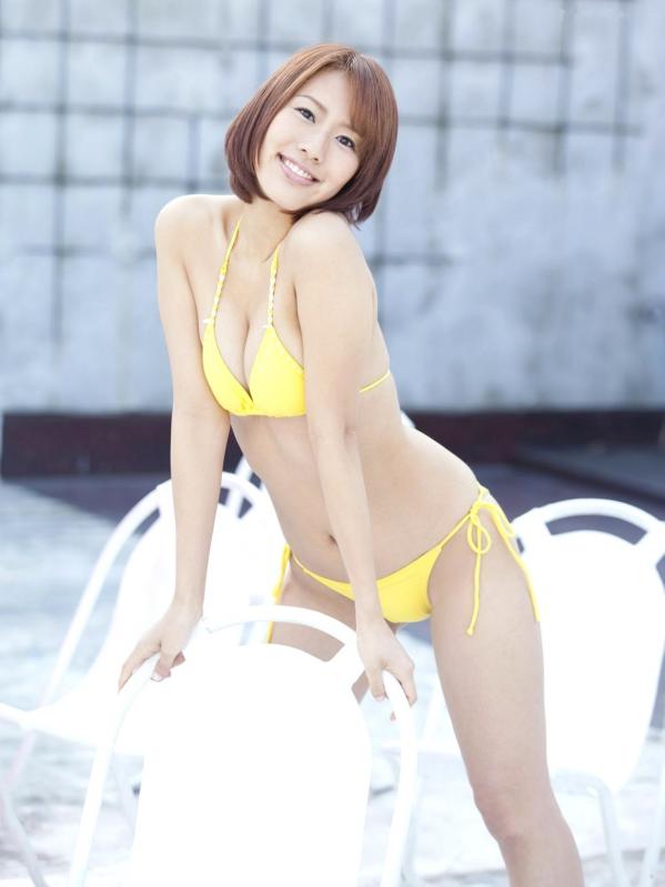 南川麻綾 守永真彩  Sabra Strictly GIRLS 守永真彩 Maaya Morinaga 比基尼写真集，室内私房性感诱惑，展现迷人曲线[40P]第1张图片