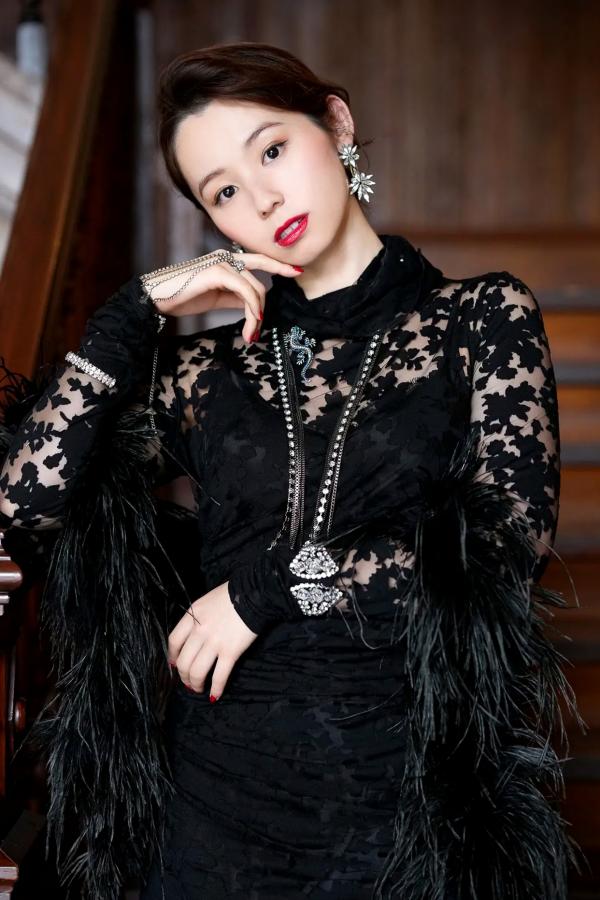 小池里奈  小池里奈 - 江戸川乱歩「黒蜥蜴」性感蕾丝内衣私房写真[127P]第5张图片