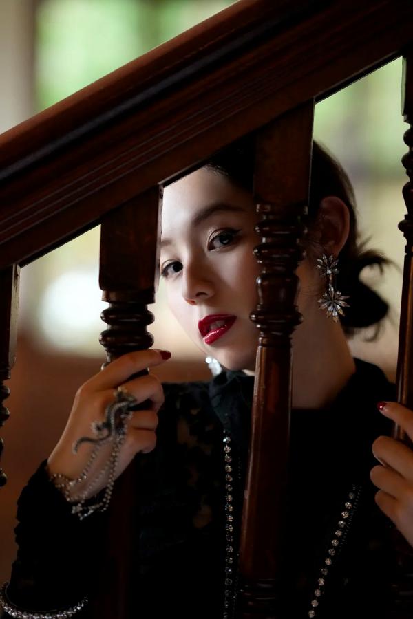 小池里奈  小池里奈 - 江戸川乱歩「黒蜥蜴」性感蕾丝内衣私房写真[127P]第7张图片