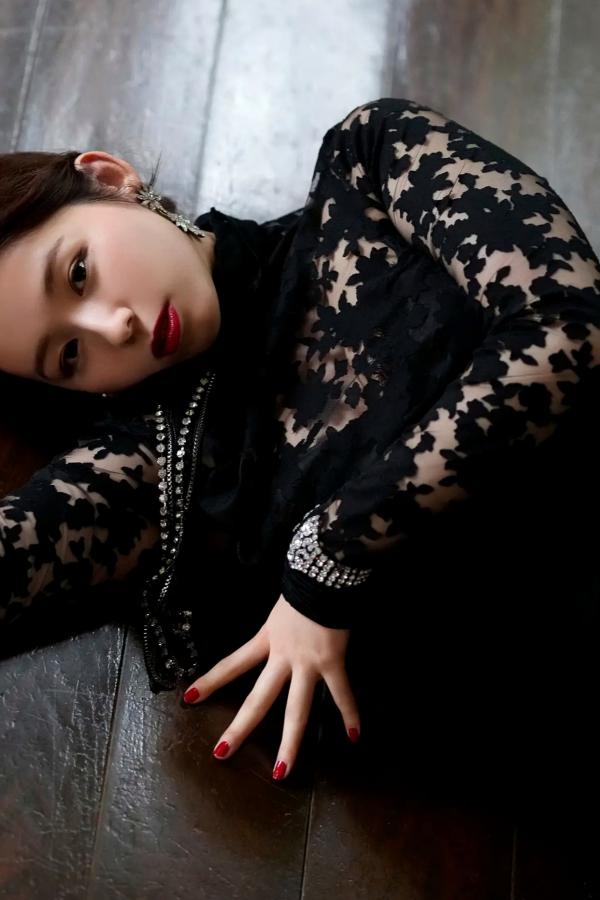 小池里奈  小池里奈 - 江戸川乱歩「黒蜥蜴」性感蕾丝内衣私房写真[127P]第12张图片