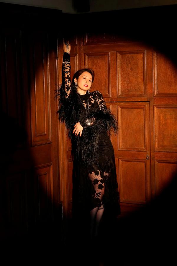 小池里奈  小池里奈 - 江戸川乱歩「黒蜥蜴」性感蕾丝内衣私房写真[127P]第19张图片